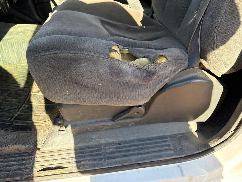 Used Front Left Seat Front fits: 2007 Gmc Sierra 2500 pickup bucket an