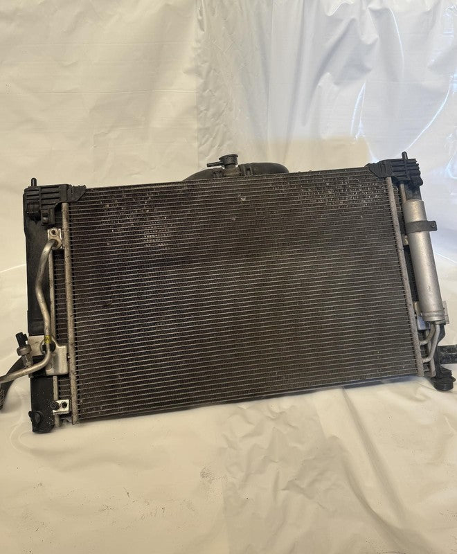 Used Engine Cooling Fan Motor fits: 2008 Mitsubishi Lancer fan assembl