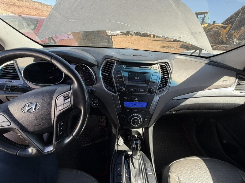 Used Air Cleaner Assembly fits: 2013 Hyundai Santa fe 2.4L VIN 6 8th d