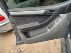 Used Right Tail Light Assembly fits: 2004 Toyota 4 runner Right Grade 