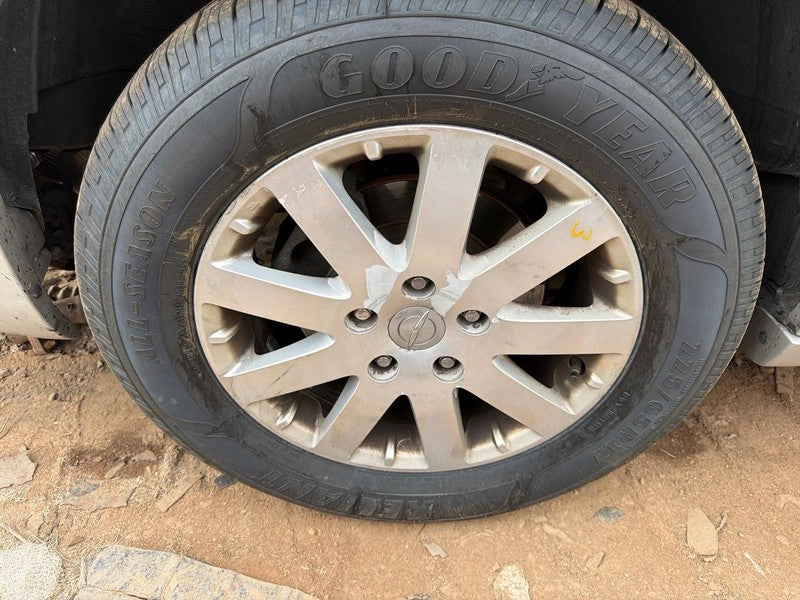 Used Wheel fits: 2011 Chrysler Town & country 17x6-1/2 9 spoke Grade A