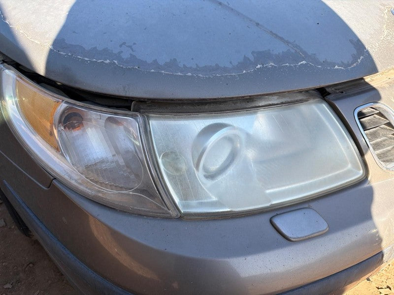 Used Right Headlight Assembly fits: 2002 Saab 9-5 w/o xenon Right Grad