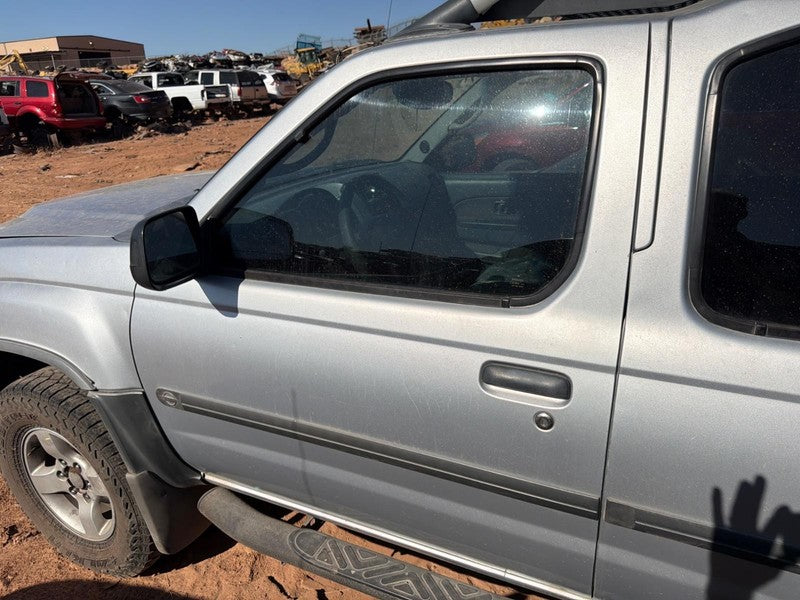 Used Front Left Door Assembly Front fits: 2004 Nissan Xterra electric 