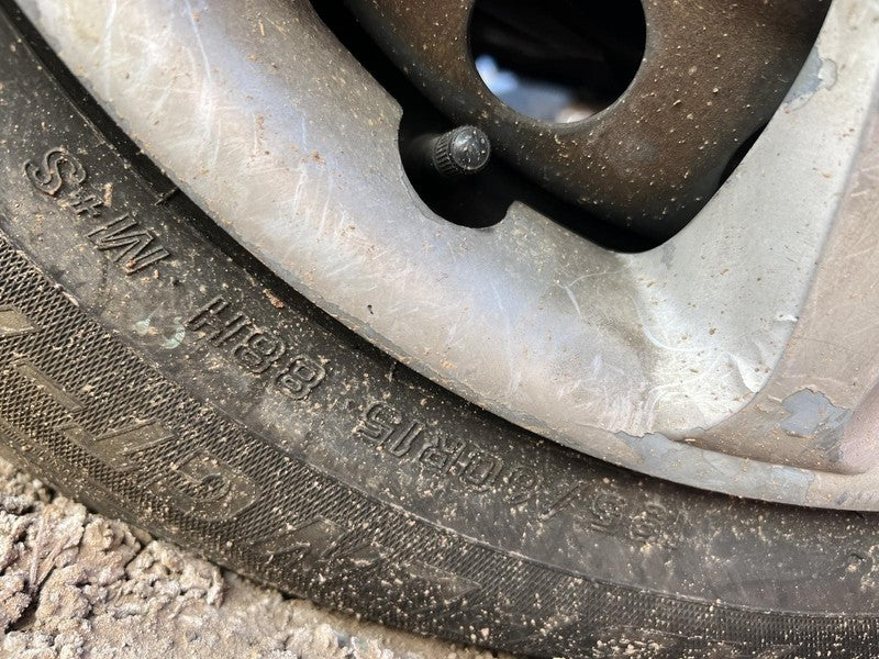 Used Wheel fits: 2005 Hyundai Elantra 15x5-1/2 steel Grade A
