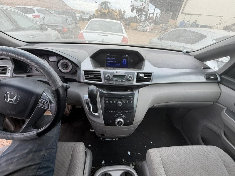 Used Third Seat SW/VAN fits: 2013 Honda Odyssey Third Seat SW Van Grad