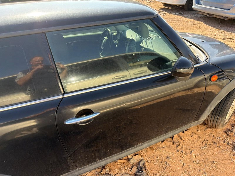 Used Front Right Door Assembly Front fits: 2013 Mini COOPER HT Front R