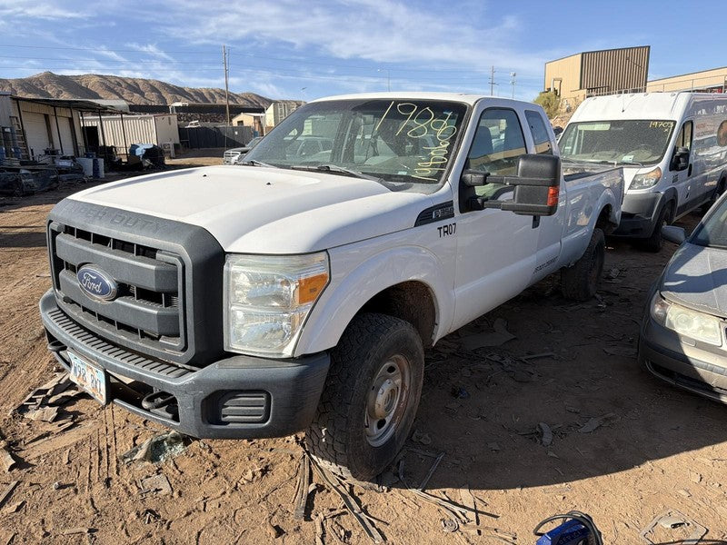 Used Front Center Seat Front fits: 2016 Ford F350SD PICKUP w/o air bag