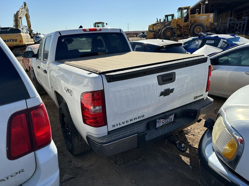 Used Left Headlight Assembly fits: 2011 Chevrolet Silverado 1500 picku