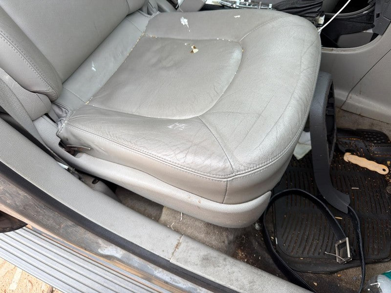 Used Front Right Seat Front fits: 2010 Chevrolet Hhr bucket opt AR9 le