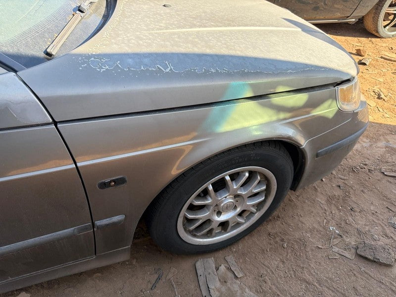 Used Front Right Fender fits: 2002 Saab 9-5 Front Right Grade A