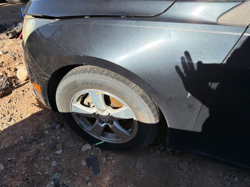Used Front Left Fender fits: 2011 Chevrolet Cruze w/o ground effects F