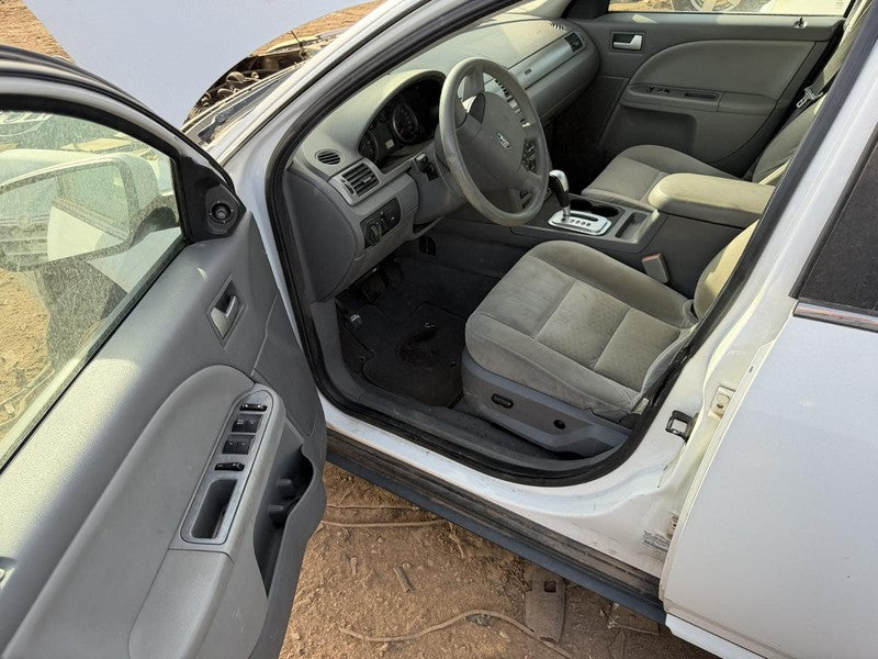 Used Front Left Seat Front fits: 2006 Ford Five hundred bucket SE w/o 