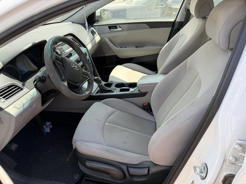 Used Radio Audio fits: 2015 Hyundai Sonata Grade A