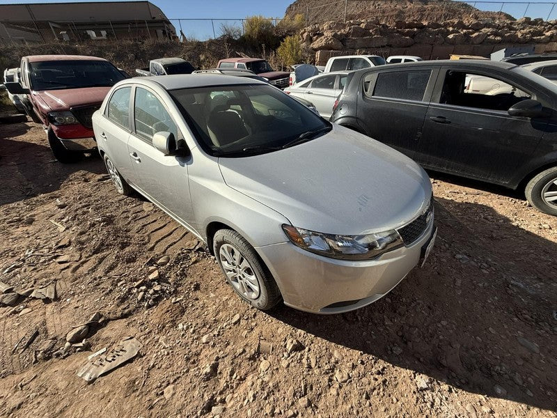 Used Wheel fits: 2013 Kia Forte road 15x5-1/2 steel 13 hole Grade A