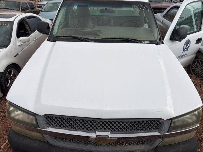 2004 Chevrolet Silverado 2500 Pickup Hood
