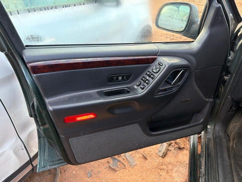 2000 Jeep Grand Cherokee Driver Side Front Door Interior Trim Panel Bl