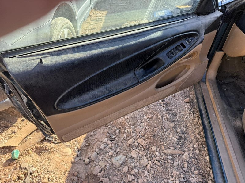 Used Front Right Door Assembly Front fits: 1995 Ford Mustang electric 