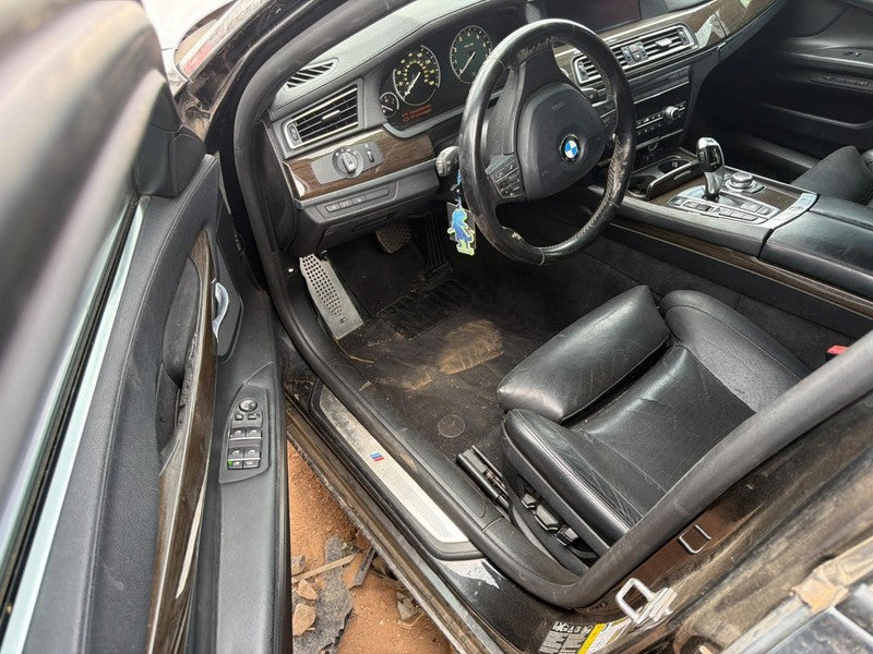 Used Front Left Seat Front fits: 2012 Bmw 750I bucket air bag leather 