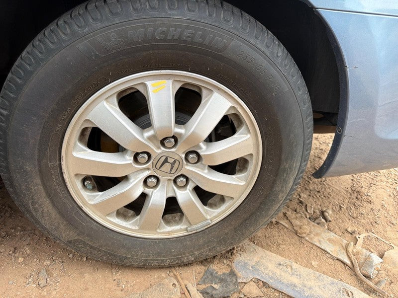 Used Wheel fits: 2008 Honda Odyssey 16x7 alloy 9 spoke Grade A