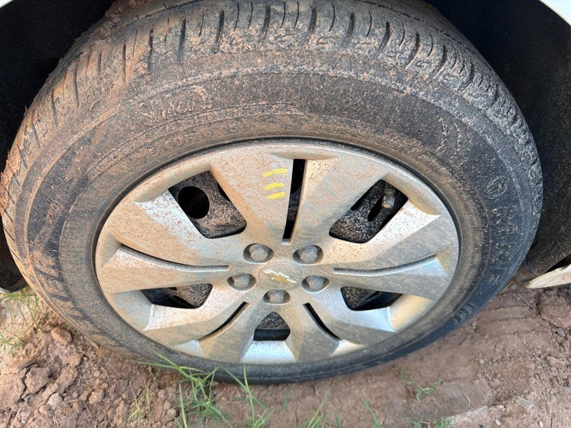 Used Wheel Cover fits: 2014 Chevrolet Cruze  Grade A