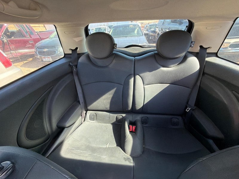 Used Front Right Seat Front fits: 2013 Mini COOPER bucket air bag manu
