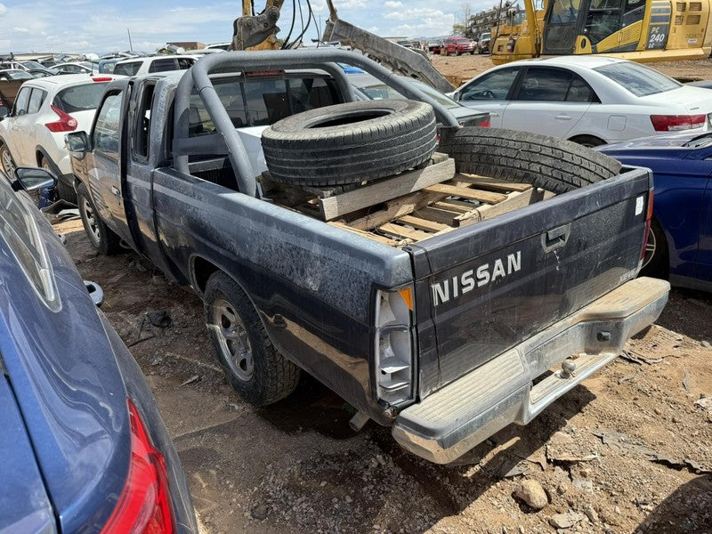 Used Air Cleaner Assembly fits: 1995 Nissan PICKUP 6 cylinder Grade A
