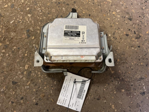 03 TOYOTA COROLLA ECM ID#: 89666-02133