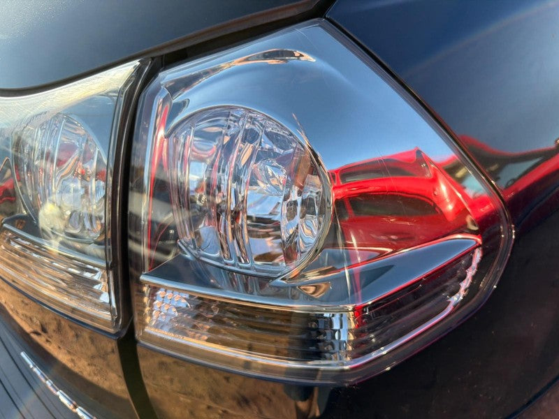 Used Right Tail Light Assembly fits: 2004 Lexus RX330 quarter panel mo