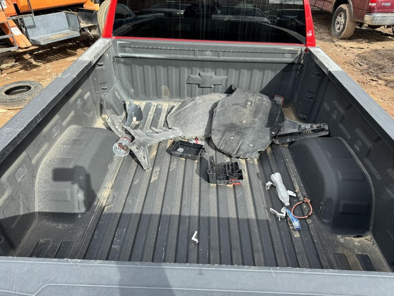 Used Front Right Door Assembly Front fits: 2019 Chevrolet Silverado 15