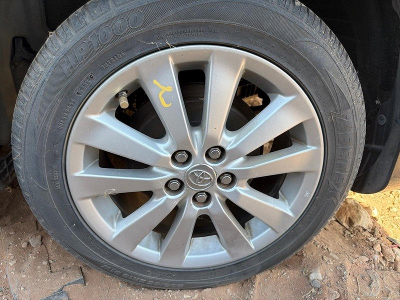 Used Wheel fits: 2010 Toyota Corolla 16x6-1/2 alloy 10 spoke Grade A