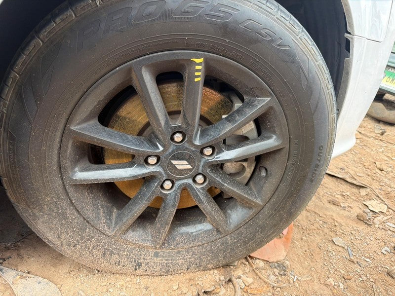 Used Wheel fits: 2019 Dodge Caravan 17x6-1/2 aluminum 10 spoke individ