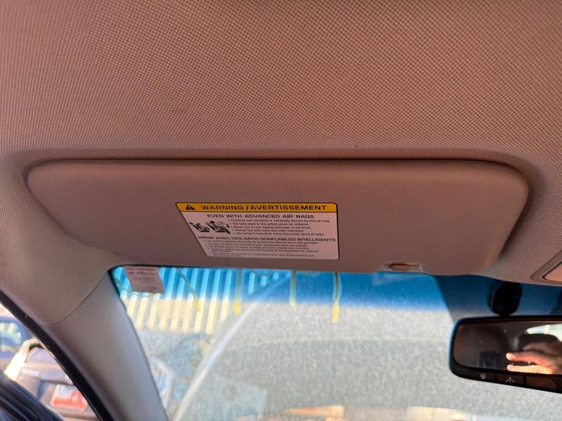 Used Left Sun Visor fits: 2017 Hyundai Ioniq w/sunroof roof illuminate