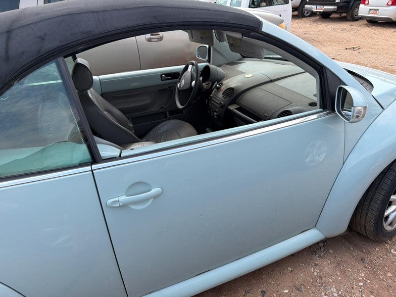 Used Front Right Door Assembly Front fits: 2005 Volkswagen Beetle Conv
