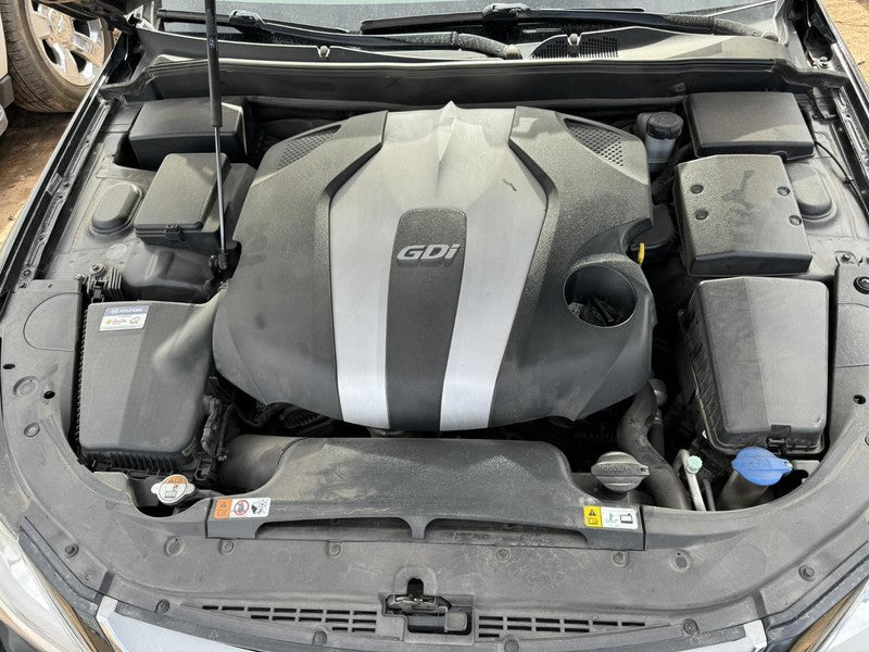 Used Right Tail Light Assembly fits: 2013 Hyundai Genesis Sdn quarter 