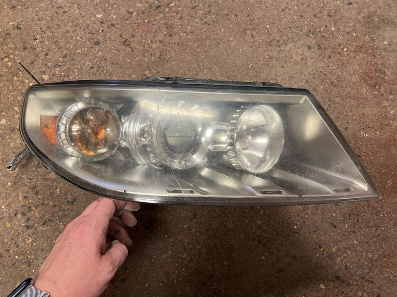 Used Right Headlight Assembly fits: 2009 Saab 9-7X w/HID Right Grade A