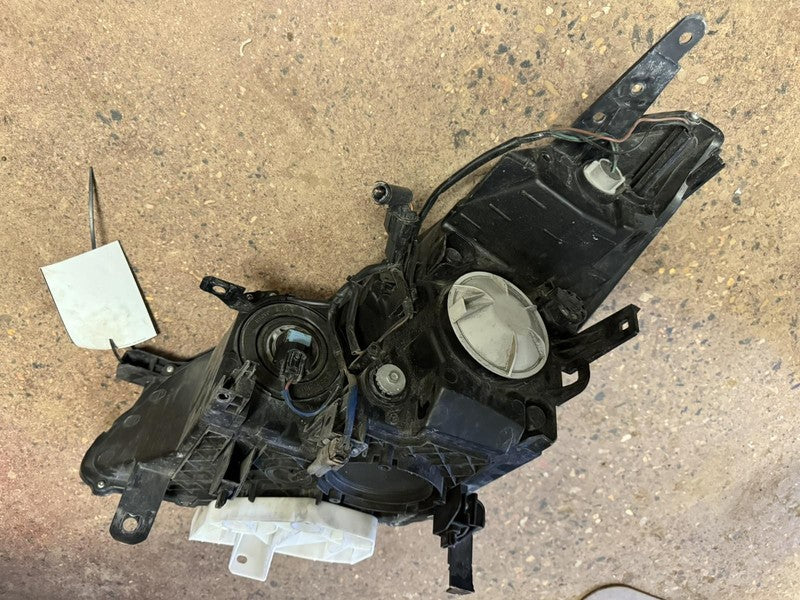 Used Right Headlight Assembly fits: 2010 Infiniti EX35 halogen Right G