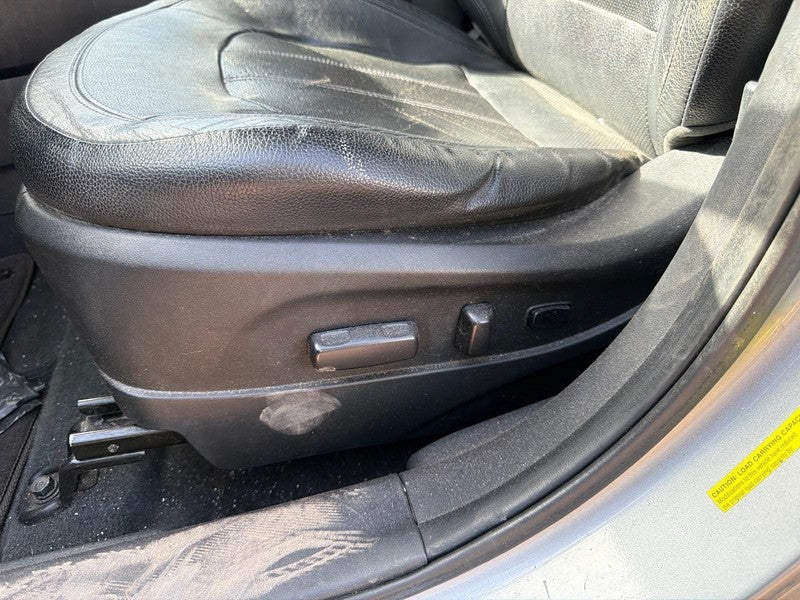 Used Front Left Seat Front fits: 2013 Hyundai Tucson bucket air bag le