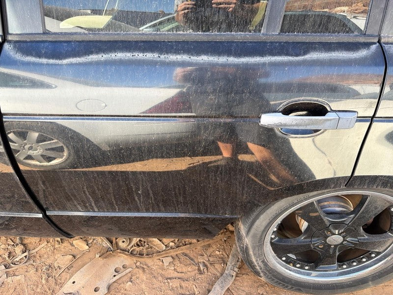 Used Rear Left Door Assembly Rear Side fits: 2004 Land rover Range rov