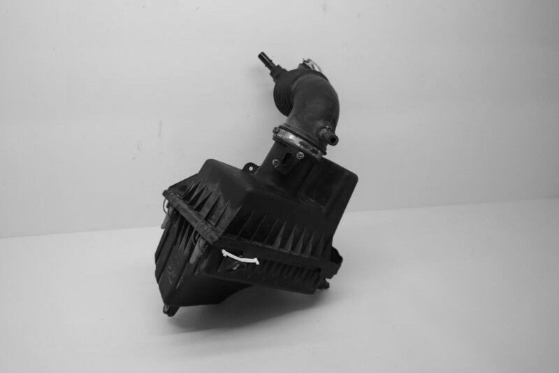 2010 - 2011 Mercury Mariner Air Cleaner Assembly