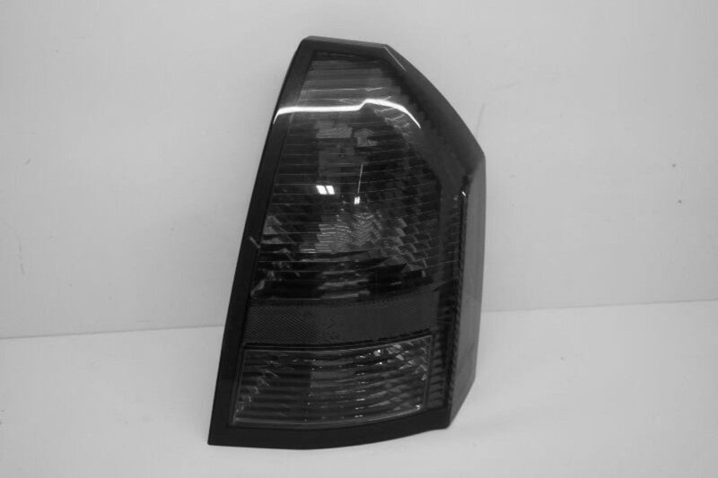 Used Right Tail Light Assembly fits: 2006 Chrysler 300 Base R. Right G