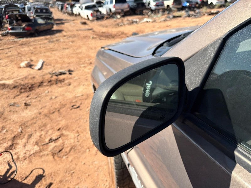 2002 - 2004 Jeep Grand Cherokee Driver Side View Mirror
