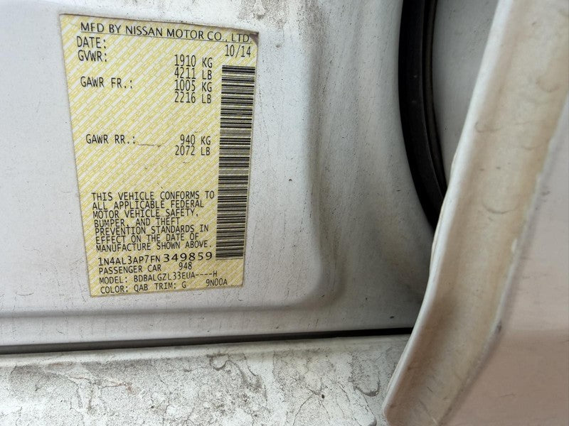 Used Air Cleaner Assembly fits: 2015 Nissan Altima Sdn 2.5L 4 cylinder