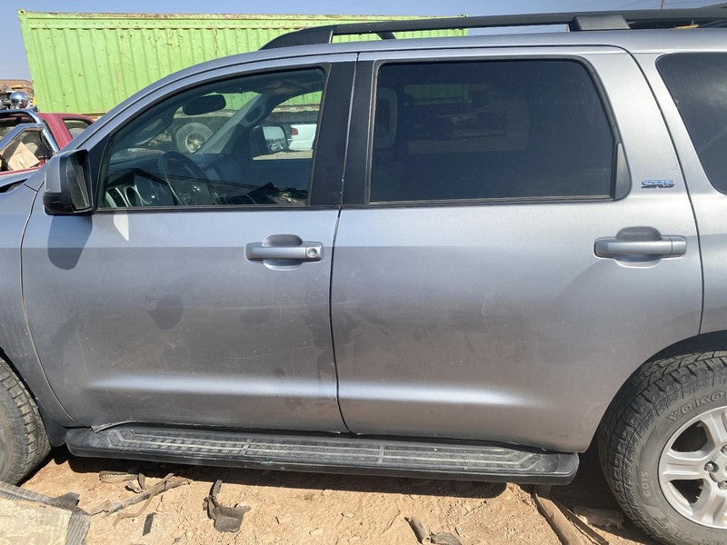 Used Right Door Mirror fits: 2012 Toyota Sequoia Power heated w/o powe