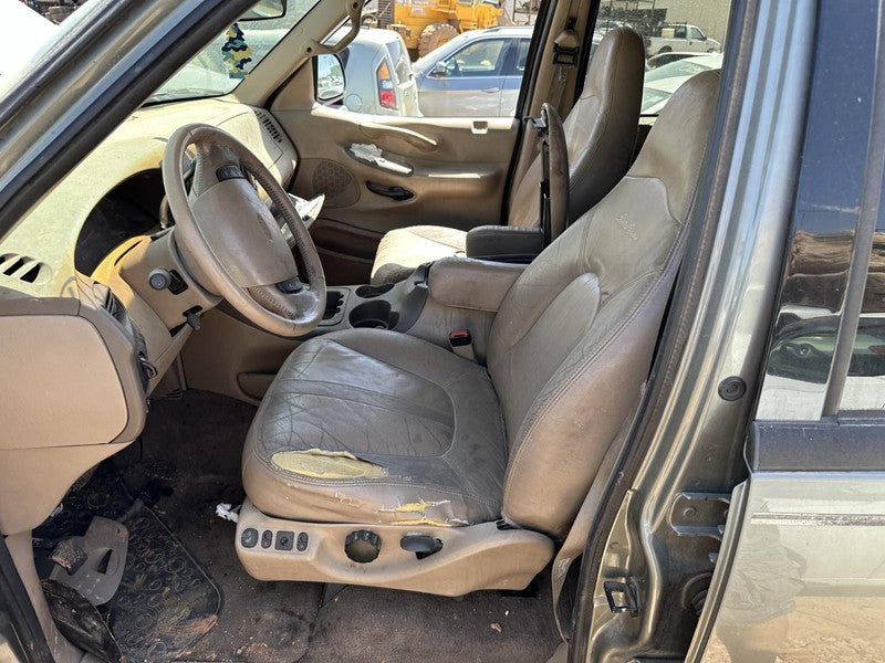 Used Transfer Case Assembly fits: 1999 Ford Expedition  Grade A