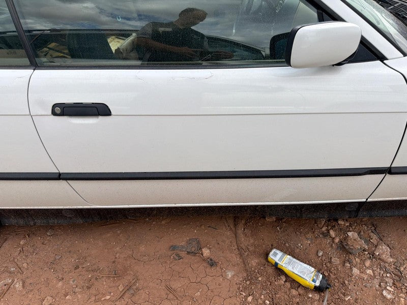 Used Front Right Door Assembly Front fits: 1995 Bmw 318I Sdn electric 