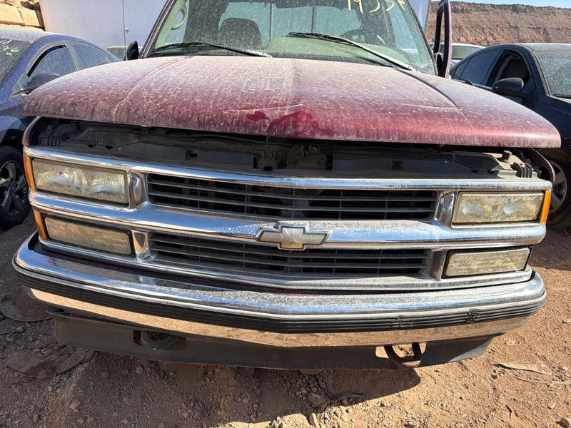 Used Front Grille fits: 1995 Chevrolet 2500 PICKUP composite headlamps