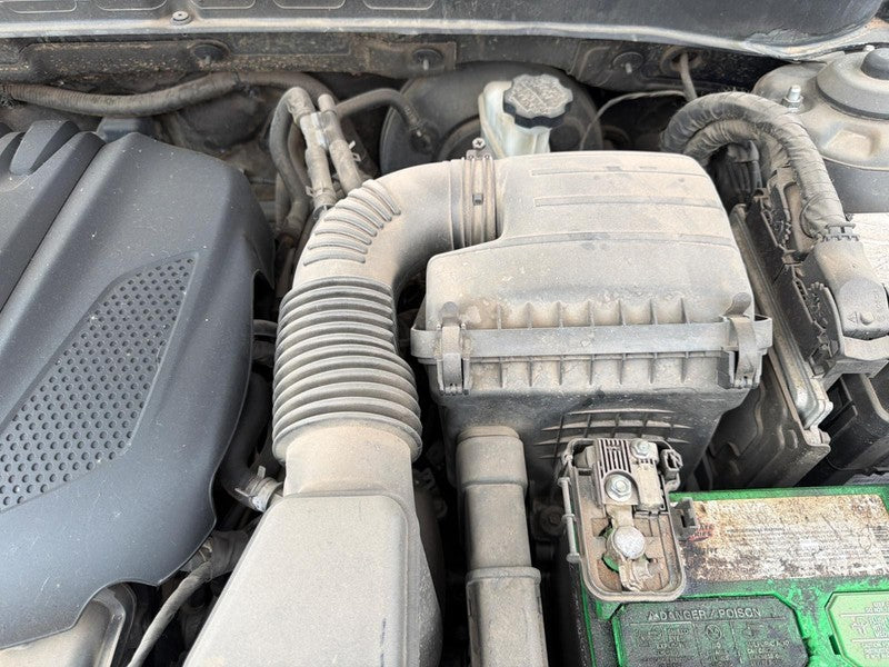 Used Air Cleaner Assembly fits: 2011 Hyundai Sonata 2.4L VIN C 8th dig