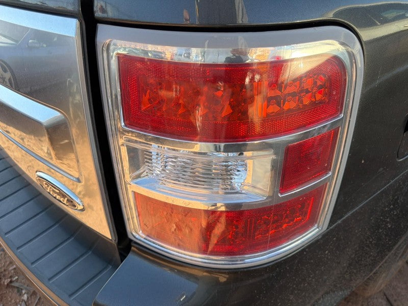 Used Right Tail Light Assembly fits: 2015 Ford Flex w/LED silver borde