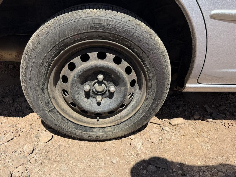 Used Wheel fits: 2002 Honda Civic 14x5-1/2 steel Grade A