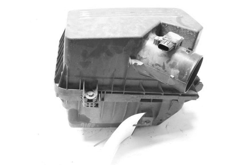 Used Air Cleaner Assembly fits: 2011 Toyota Camry VIN E 5th digit 2.4L